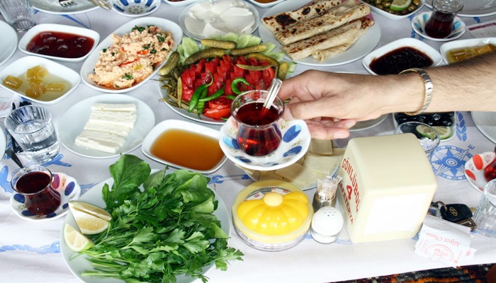 "Sahursuz oruç tutulmamalı"