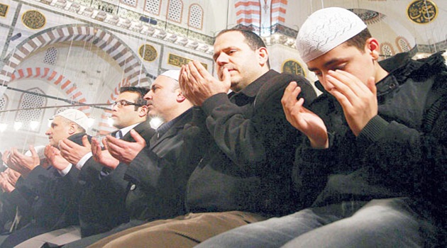 Müslüman alemi bu gece Regaip Kandili'ni idrak edecek