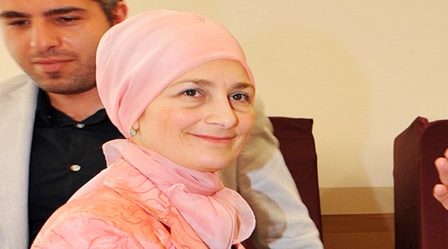 Mahkemeye başörtülü girince duruşma ertelendi