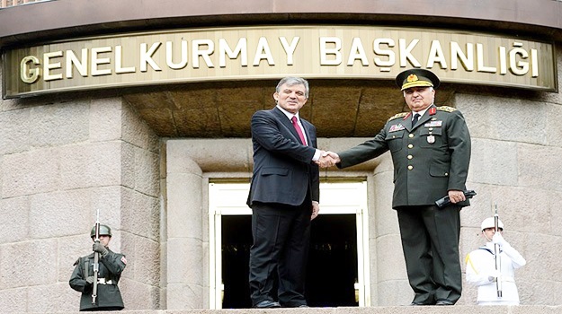 Cumhurbaşkanı Gül'den Özel'e veda ziyareti