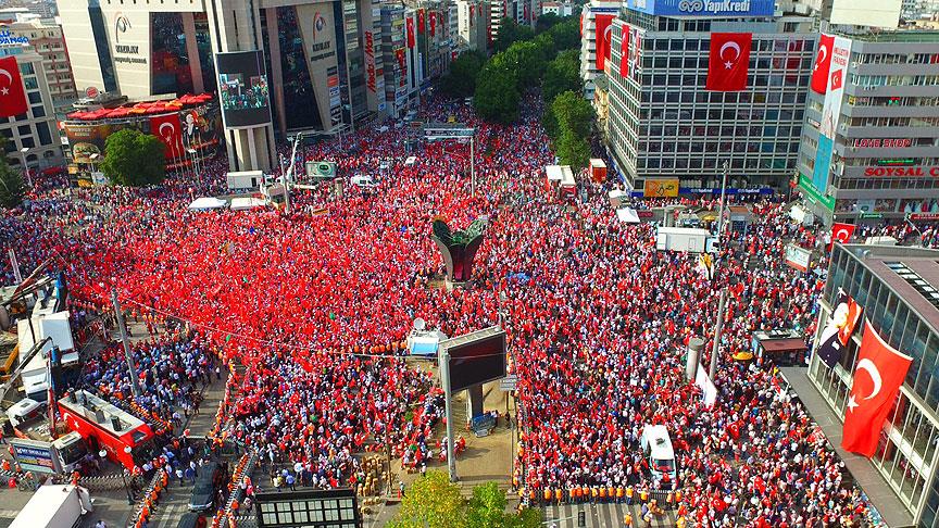 Kızılay Meydanı'nın ismi değişti