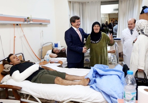 Davutoğlu, Iraklı Türkmenleri ziyaret etti