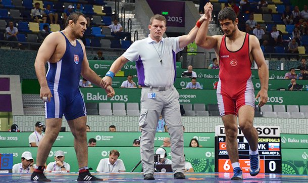 Bakü2015'te Taha Akgül finale yükseldi