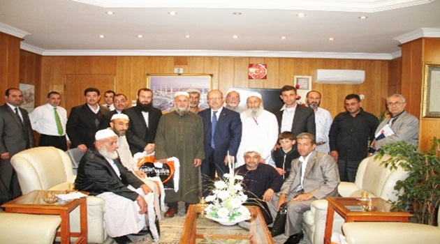 Suriyeli imamlar Müftü Gökce'yi zayaret etti