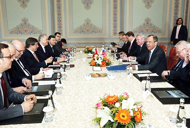Davutoğlu-Lavrov ile görüştü
