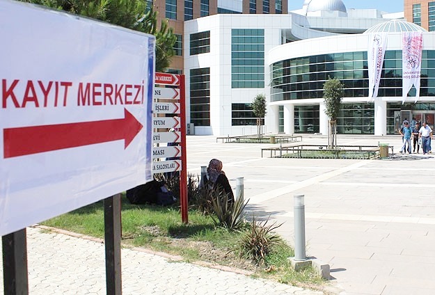 Üniversiteler için ek yerleştirme başvuruları başladı