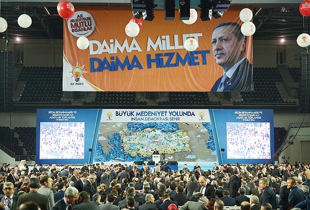 AK Parti icraatlarını kitaplaştırdı