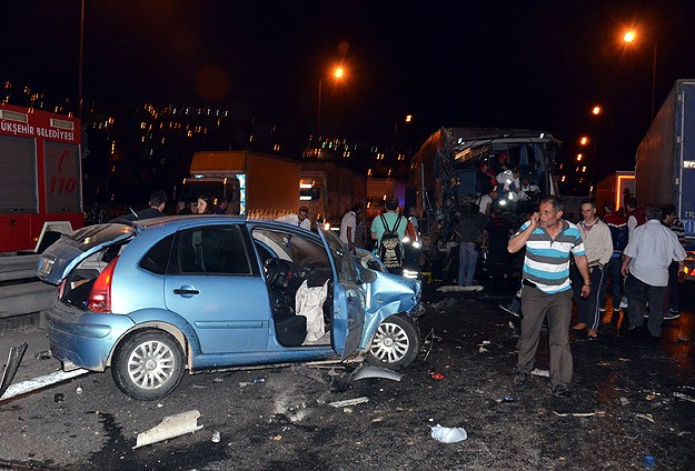 TEM'de zincirleme trafik kazası