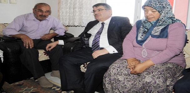 Şahin'den şehit ailesine ziyaret