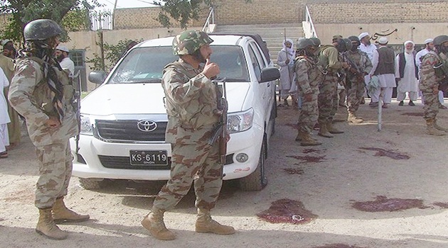 Pakistan'da bayram namazında saldırı: 9 ölü 16 yaralı