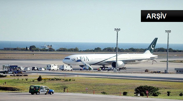 Pakistan yolcu uçağı İngiliz jetleriyle indirildi