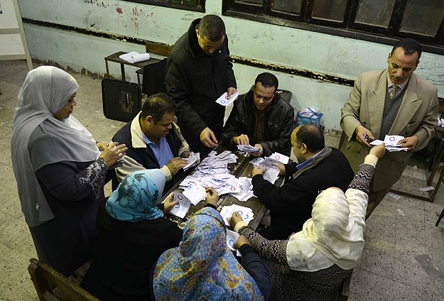 Mısır'da yüzde 80'i açılan sandıklardan 98,2 "evet" çıktı