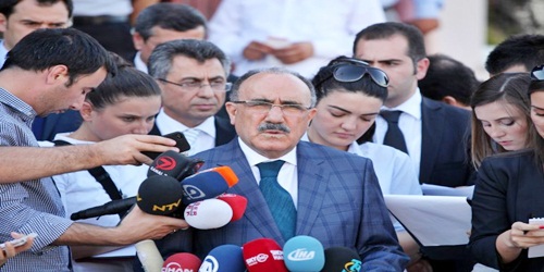 Küçük bir yerde bayrak olayı olmuş