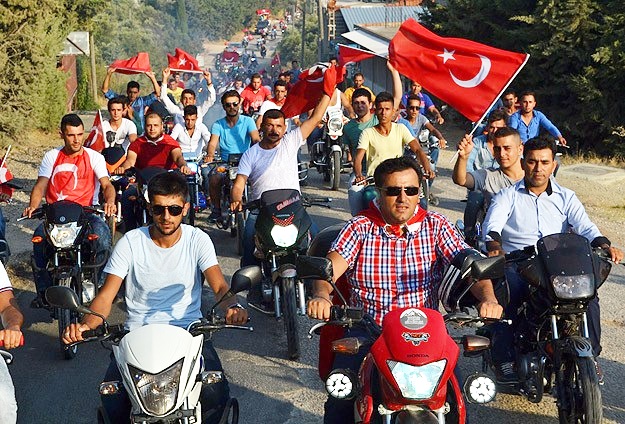 Hatay'da teröre tepki konvoyu