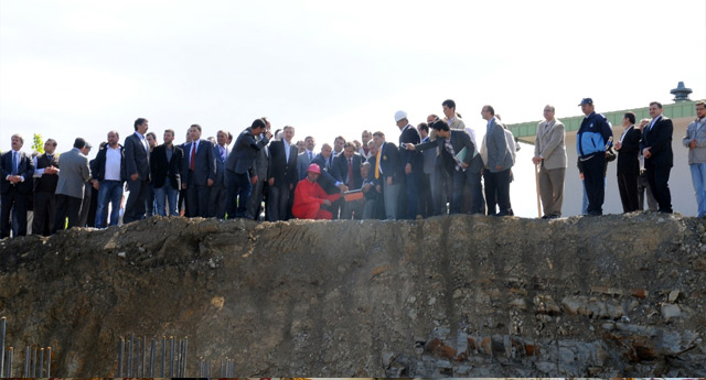 Fatih Üniversitesi'ne 3 bin 500 kişilik cami