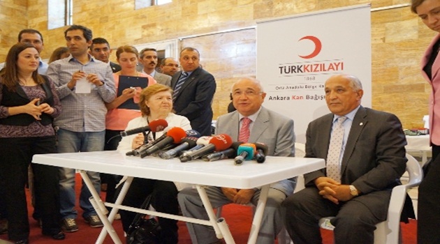 Meclis Başkanı Çiçek, siyasileri hukuk zemininde anlaşmaya çağırdı