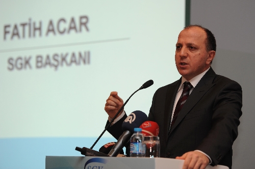 Acar: Emekli olup da kamuda çalışanların maaşlarını taksitle geri alacağız