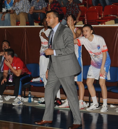 Adana Botaş'ta galibiyet sevinci