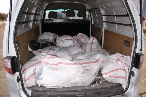 Afyonkarahisar'da 93 kilogram esrar ele geçirdi