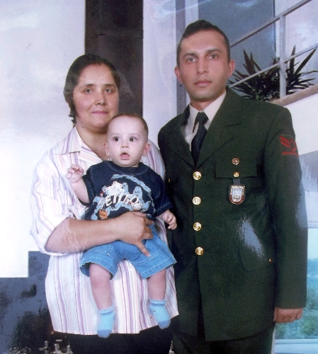 Afyonkarahisar'daki patlamada şehit olan Ordulu Uzman Çavuş'un evinde yas var