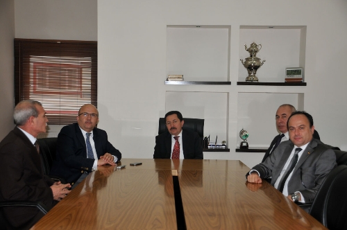 Afyonkarahisar'dan Zafer Havalimanı'na otobüs seferleri konuldu
