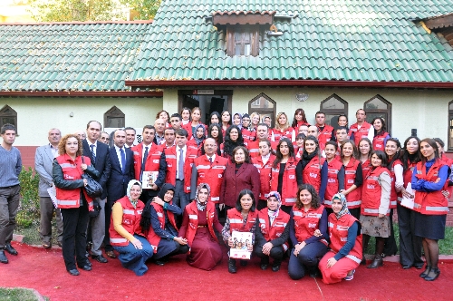 Aile Sosyal Destek Programı kapsamında 14 bin ailenin kapısını çalındı