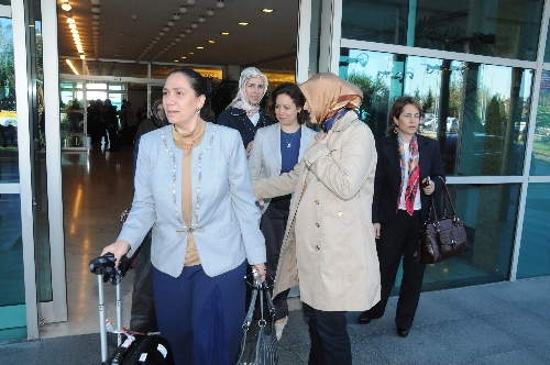 AK Partili kadın vekiller İstanbul turuna çıktı