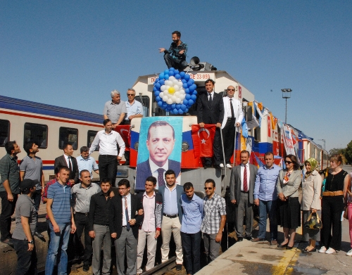 AK Parti'liler Başkent'teki kongreye trenle çıkarma yapacak