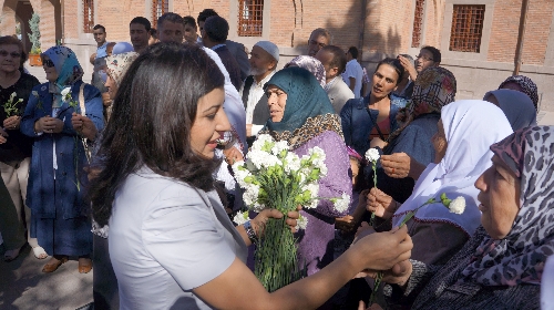 Akan kanın durmasını isteyen anneler, Hacıbayram'da Türkçe ve Kürtçe dua etti
