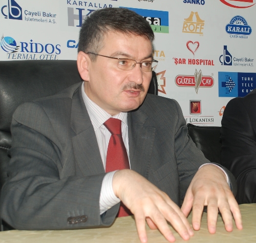 Alimoğlu: Sıralarda öğrencimizi bırakıp eyleme gitmeyiz