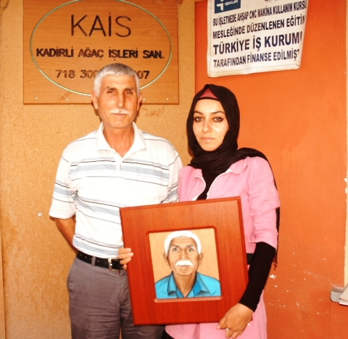 Amatör ressamın insan portreleri herkesi şaşırtıyor