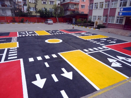Antalya'da 4 okula 'trafik eğitim parkı' yapıldı