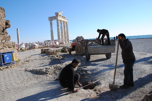 Apollon Tapınağı'na araçla giriş yasaklandı