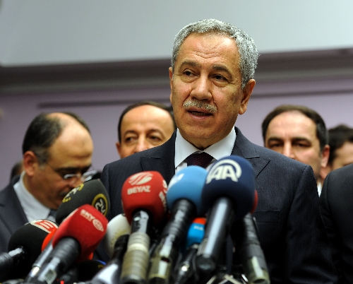Arınç: Kardeşlerimize bir an önce kavuşmak istiyoruz