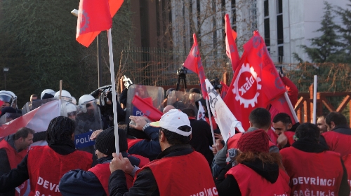 Asgari ücret toplantısına katılmak isteyen gruba müdahale edildi