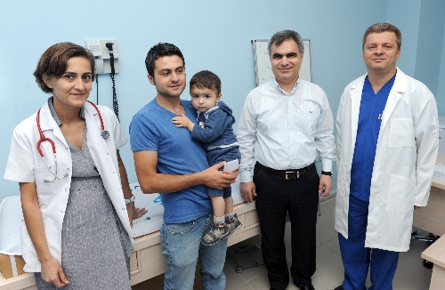Astım teşhisiyle izlenen çocuğun bronşlarından çekirdek kabuğu çıktı