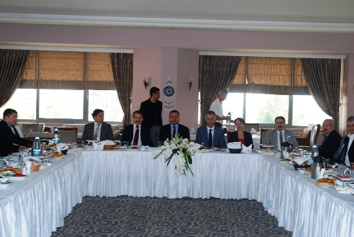 Atalay: Demokrasinin güçlenmesinde Anadolu basınına görevler düşüyor
