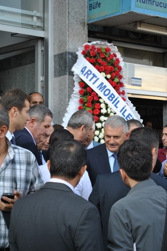 Atanamayan öğretmenler, Ulaştırma Bakanı'ndan yardım istedi