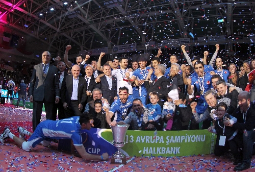 Avrupa'da Türk voleybol rüzgarı esti