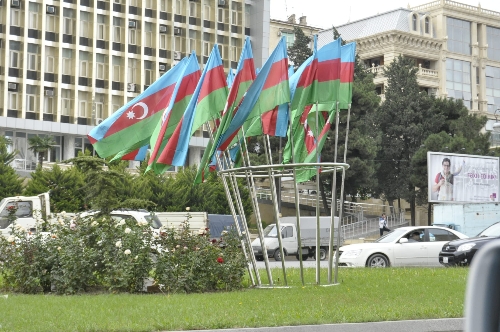 Azerbaycan'da 'Bayrak Günü' kutlandı