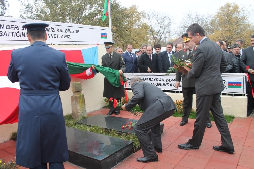 Azerbaycan'ın Guba şehrinde Türk Şehitliği açıldı