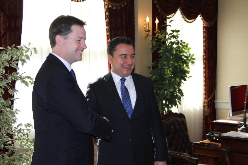 Babacan, İngiltere Başbakan Yardımcısı Clegg ile görüştü