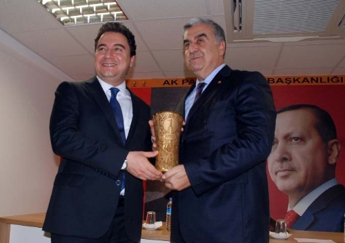 Babacan: Türkiye, artık yardım eden bir ülke haline geldi
