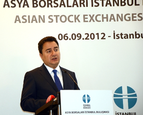 Babacan: Vatandaşın döviz cinsinden borçlanmasını engelledik