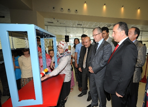 Bağcılar Belediyesi'nden Bilim ve Teknoloji Sergisi