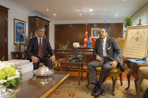 Bağış: 63 maddelik AK Parti manifestosunun 60'ı AB ile ilgili