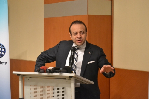 Bağış'tan üniversite öğrencilerine: Yumurta değil, fikirlerinizi ortaya atın