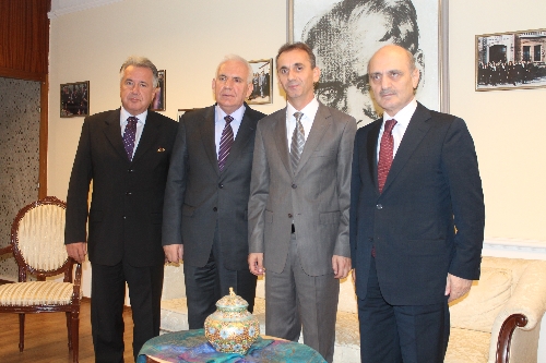 Bakan Bayraktar Makedonya'da