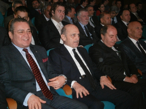 Bakan Bayraktar: Sanayicilerimiz eğitim ve dünyayı okumada ileri seviyede
