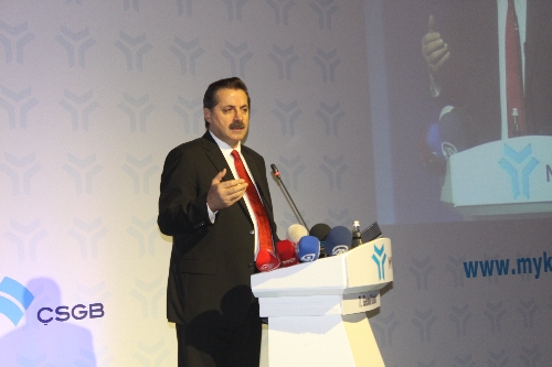 Bakan Çelik: CHP'nin resmi törene katılmamasını millet değerlendirecek